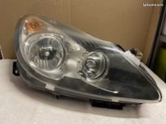 2 Phares AV Opel Corsa