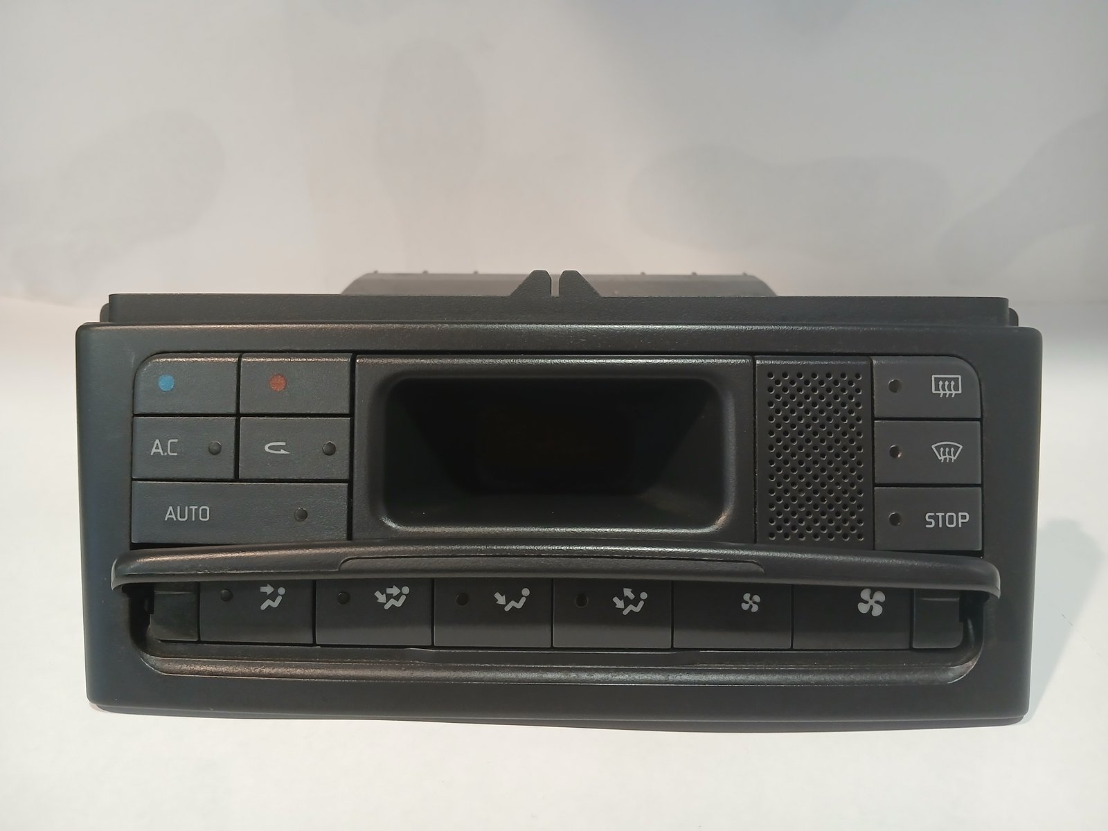 COMMANDE DE VENTILATION