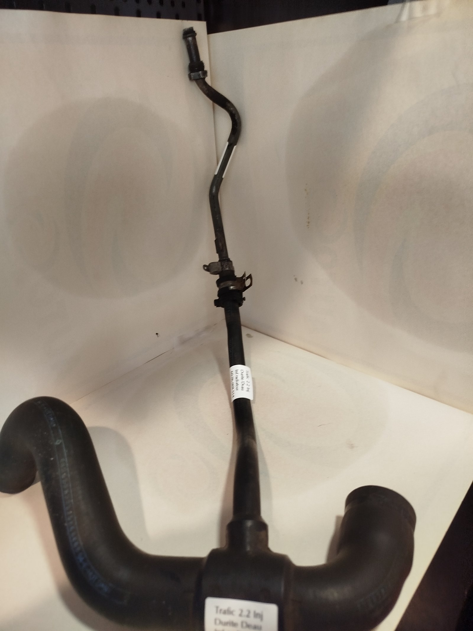 DURITE INFERIEUR DE RADIATEUR