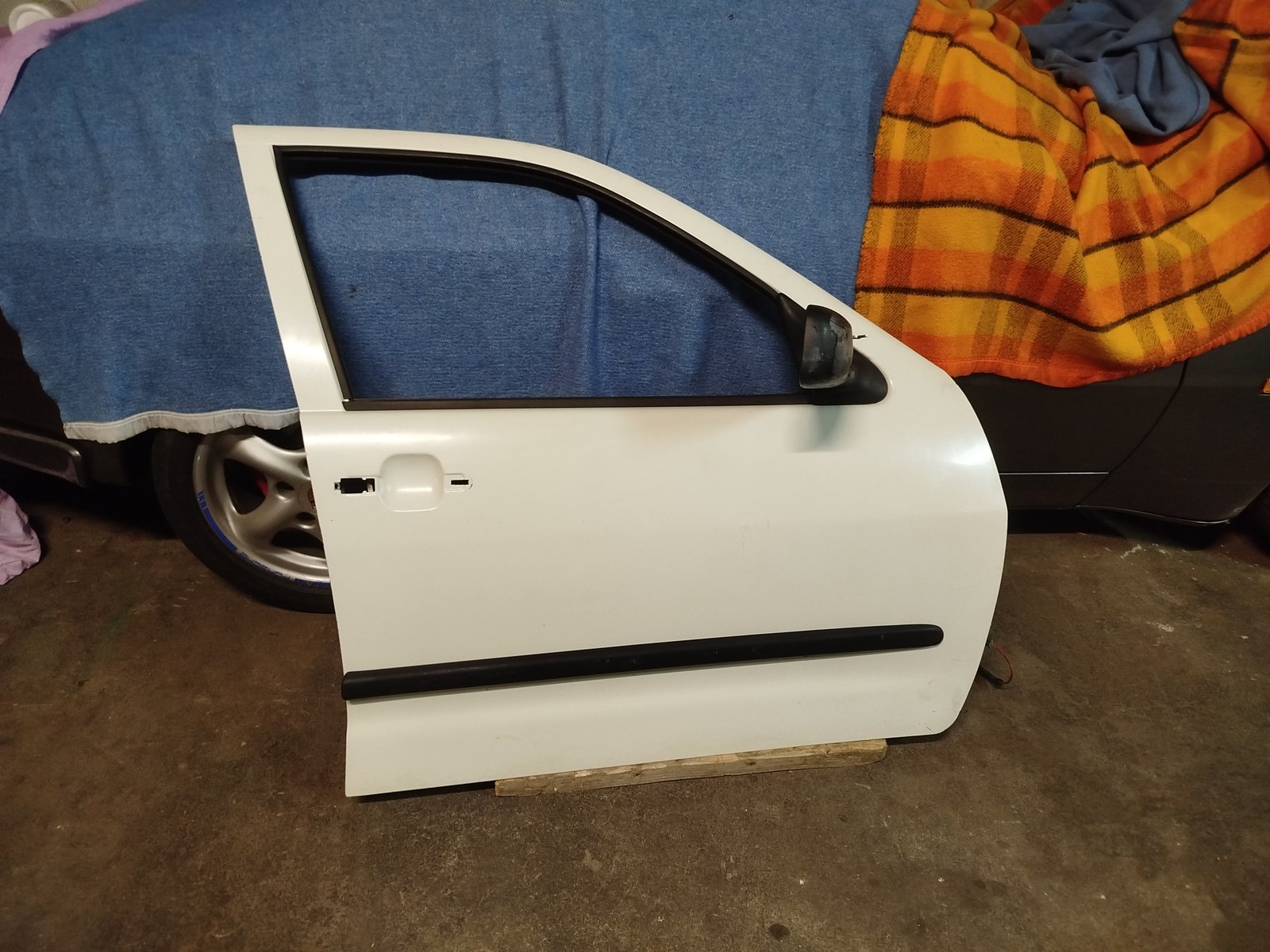 PORTE AVD ( PASSAGER )